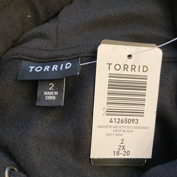 Torrid Unamused Relaxed Fit Cozy Fleece Studded Hoodie size 2 2x NWT - Picture 8 of 10